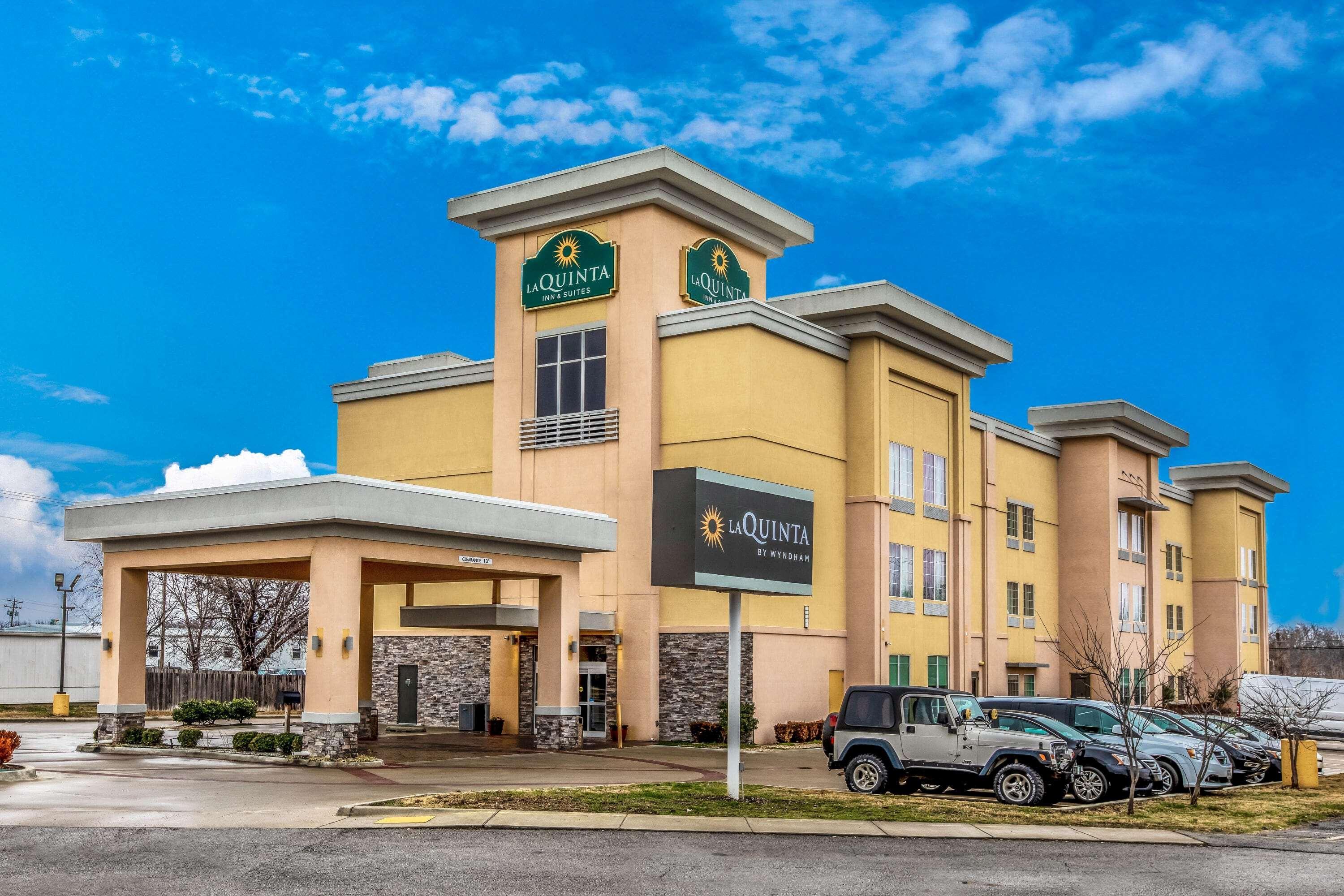 La Quinta By Wyndham Claremore Extérieur photo